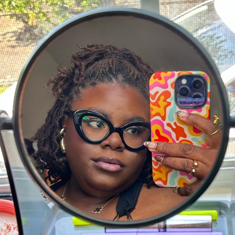 Meet your Posher, Teosha